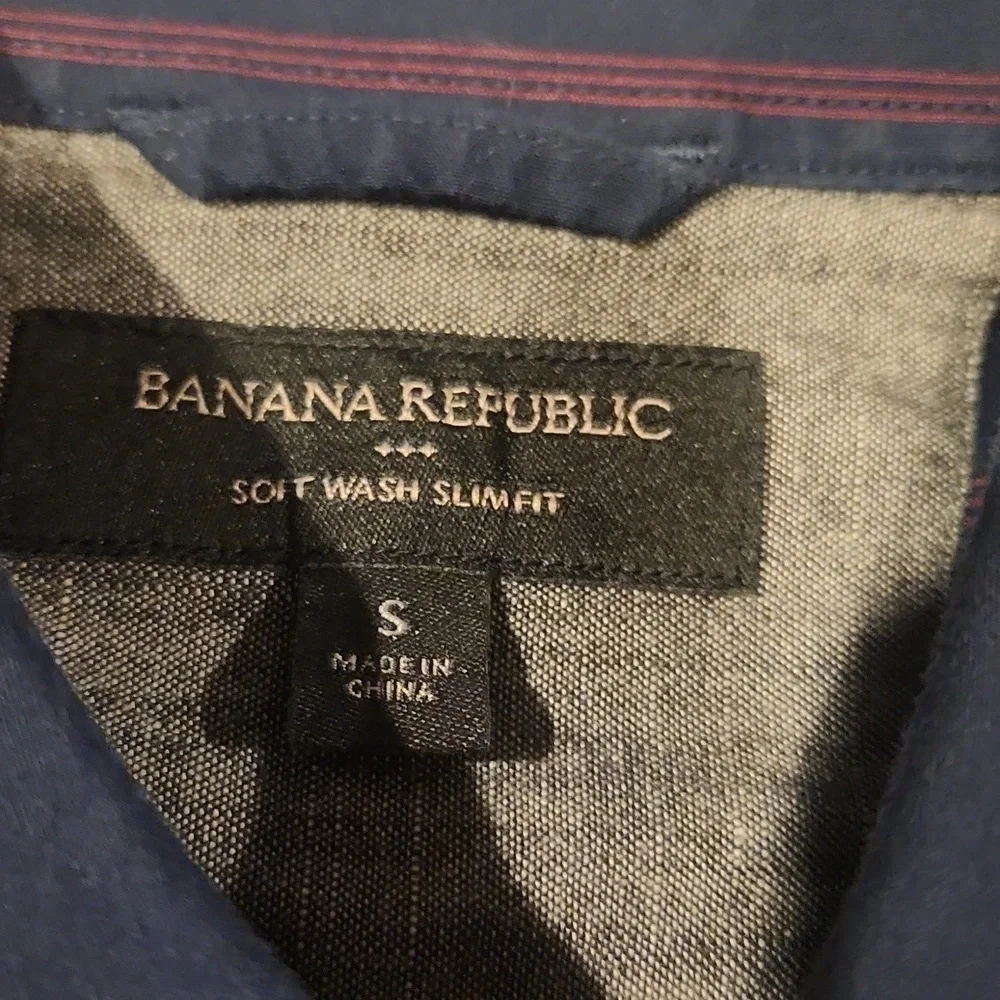 Banana Republic Navy and Burgundy Striped Shirt